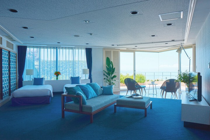 Room 12 of 42