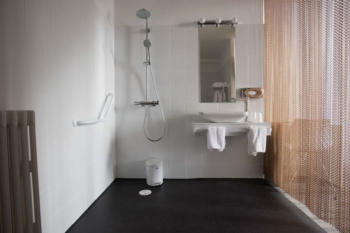 Bath Interior