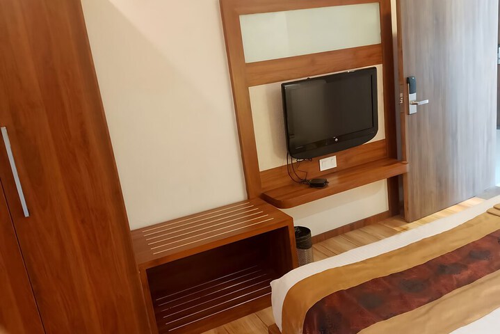 Room 54 of 95