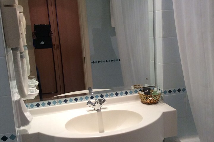 Room 55 of 121