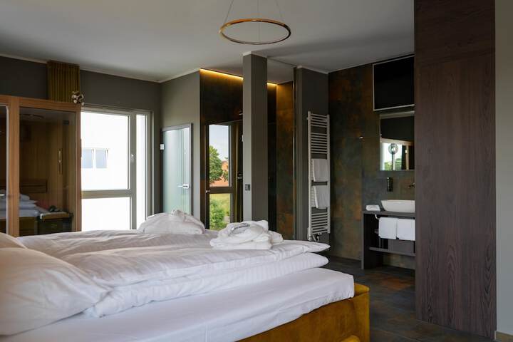 Room 16 of 67