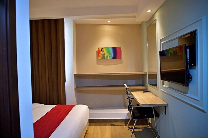 Room 8 of 22
