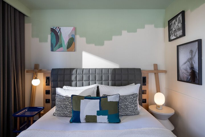 Room 18 of 62
