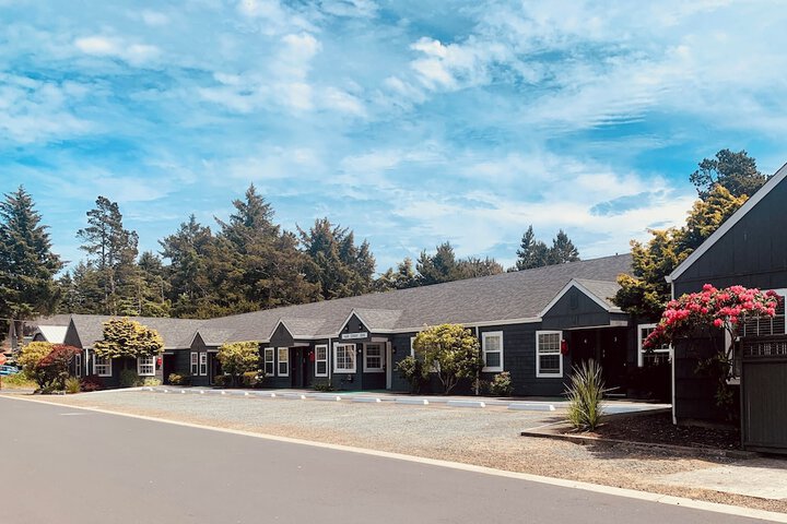 Exterior of San Dune Inn