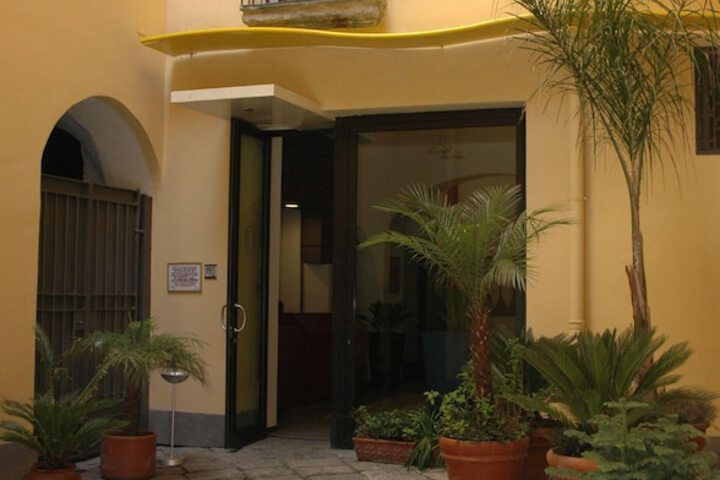 Hotel 33 of 37