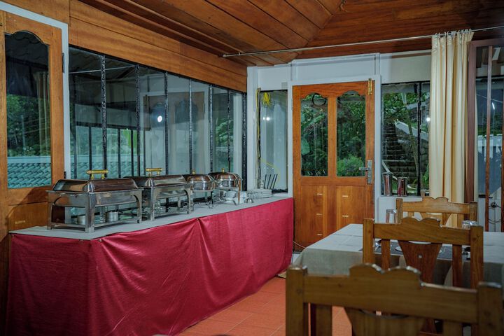 Dining 47 of 67