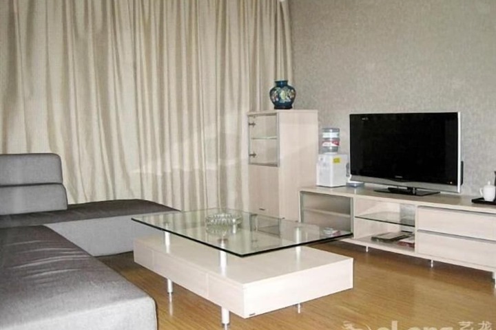 Room 17 of 27
