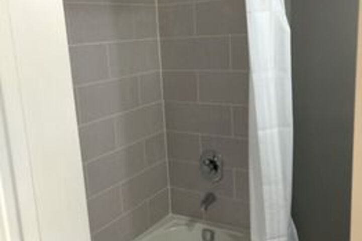 Room 3 of 37