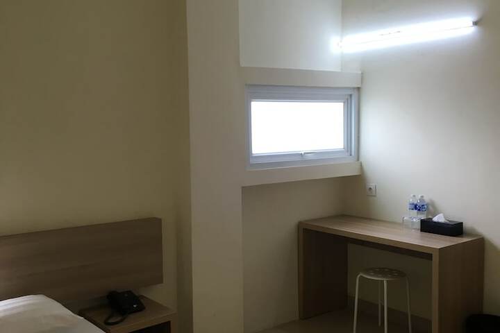 Room 14 of 34
