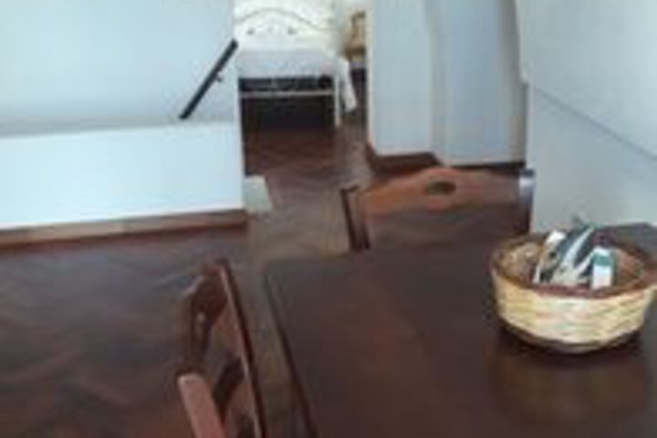Room 13 of 25