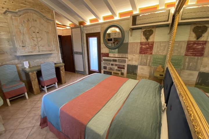 Room 9 of 72