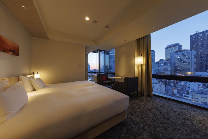 Room 27 of 121