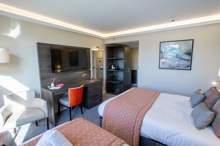 Room 8 of 49