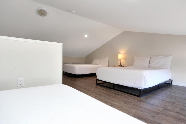Room 5 of 41