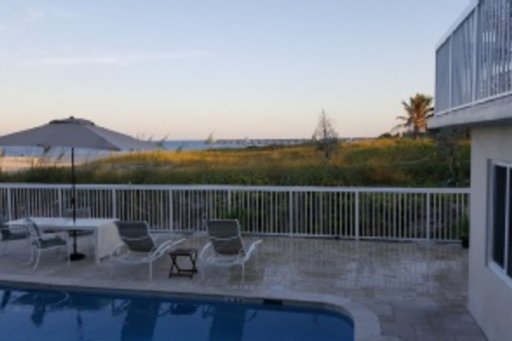 Sundeck 10 of 695