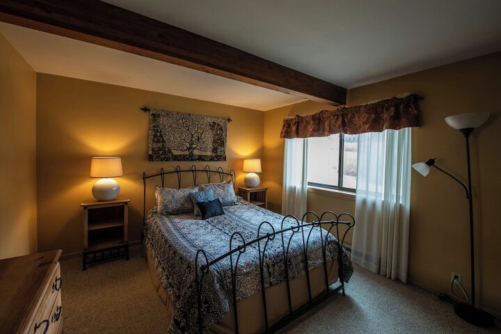 Room 46 of 229