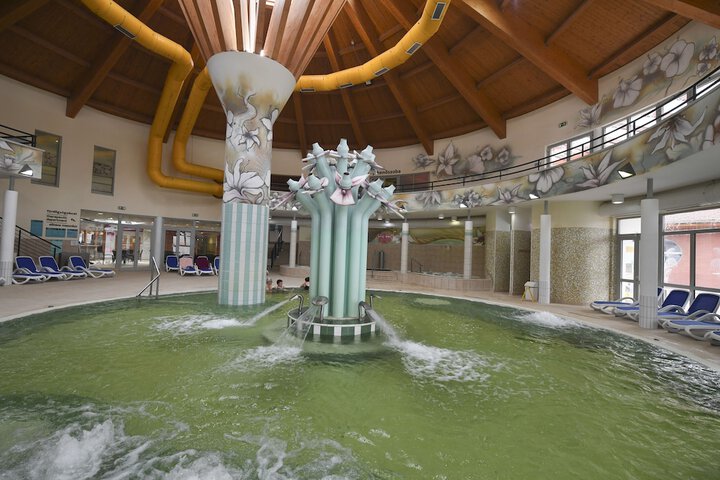 Pool 32 of 80