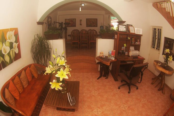 Guest Lobby