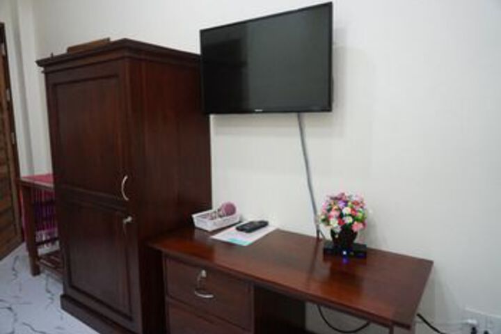Room 38 of 49