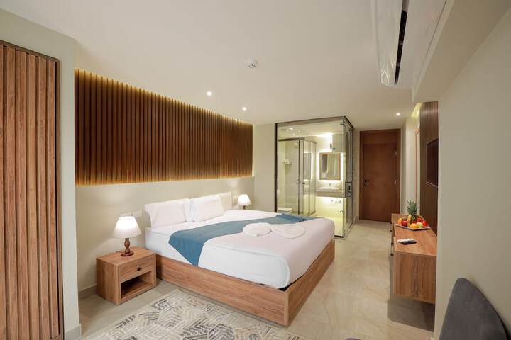 Room 16 of 126