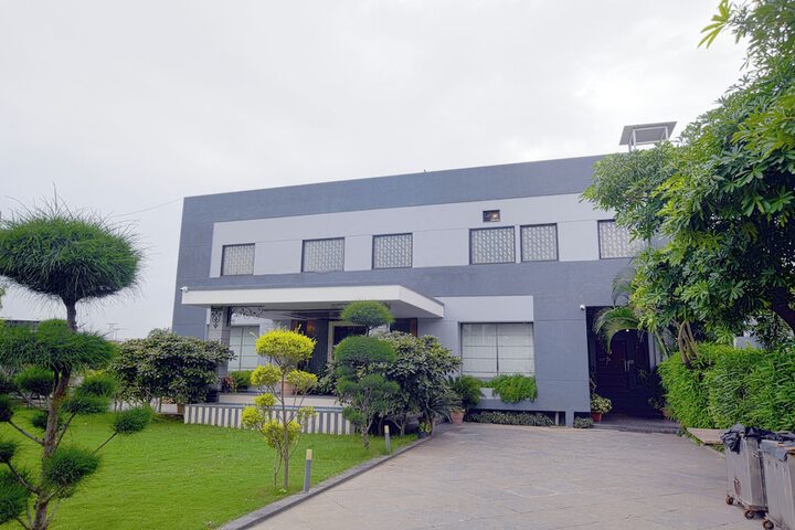 Aceotel Resort 7th Cloud Indore in Indore