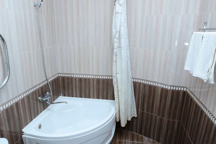 Room 15 of 23