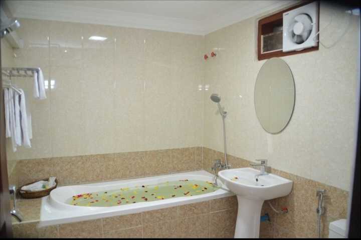 Room 20 of 32