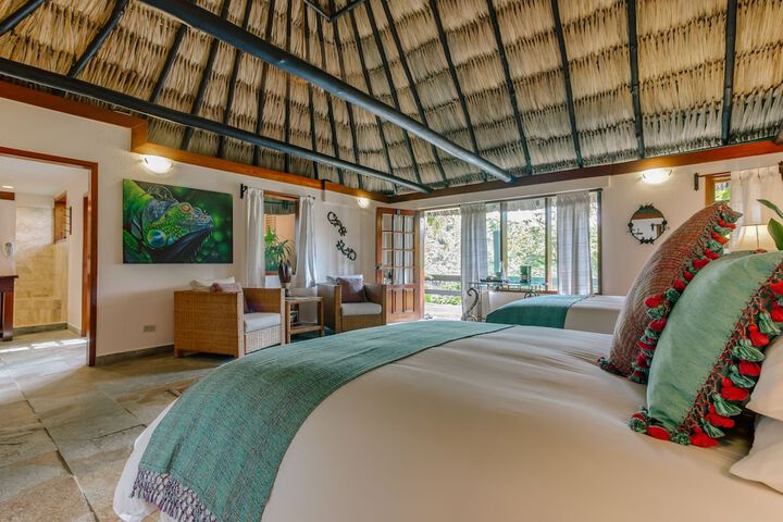 Room 4 of 35