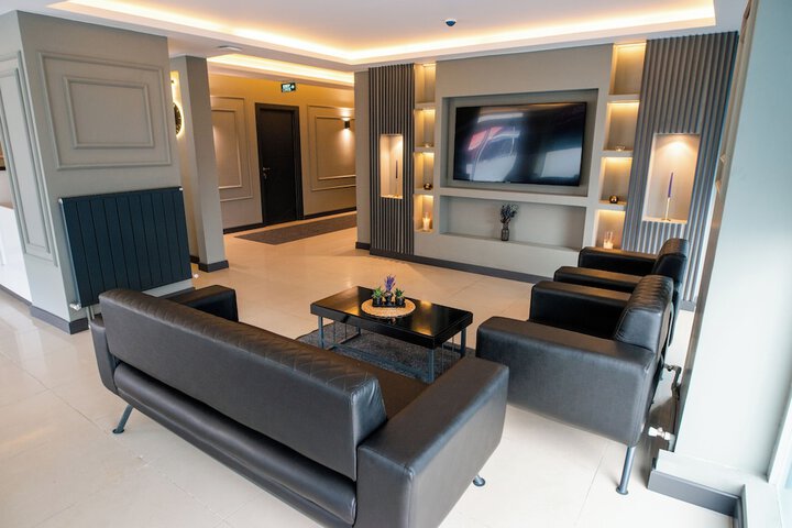 Hotel Interior 4 of 28
