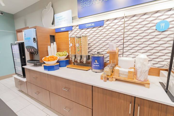 Breakfast/Coffee Service 28 of 50