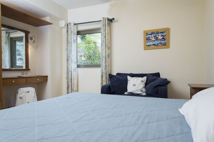 Room 25 of 154