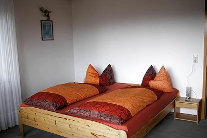 Room 5 of 31