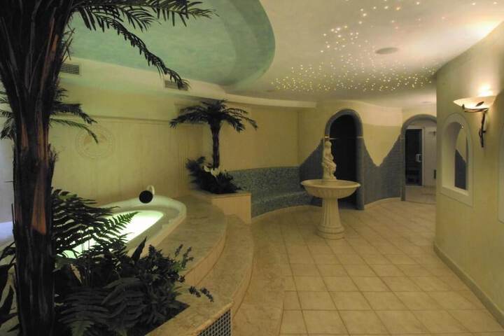 Spa 11 of 21