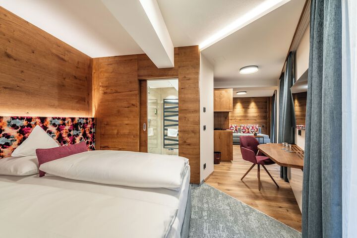 Room 63 of 181
