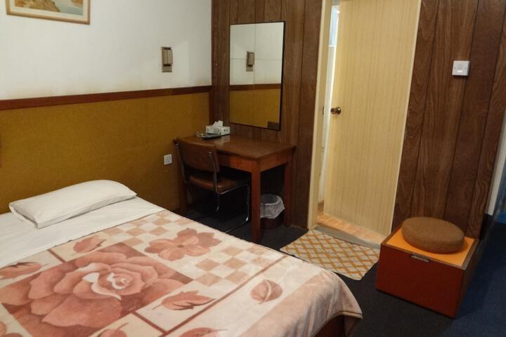 Second Home Hotel