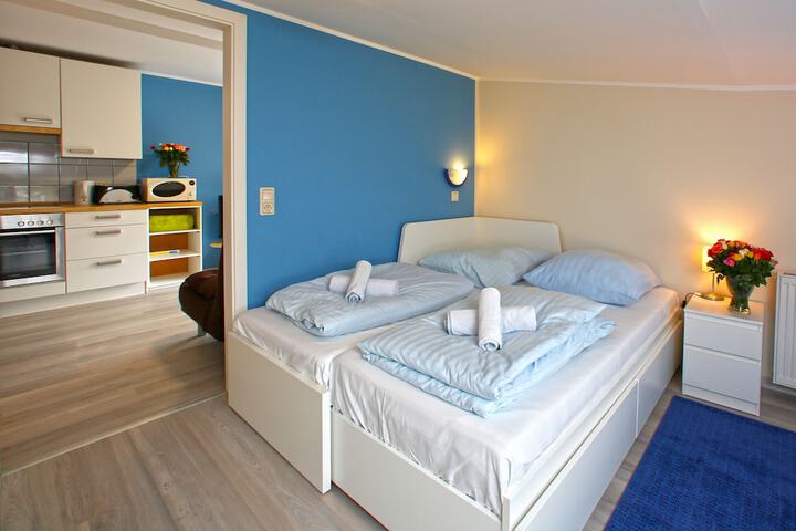 Room 5 of 38