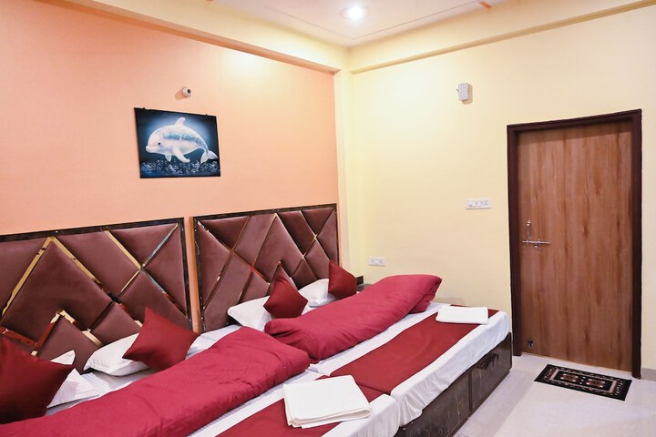 Room 5 of 7