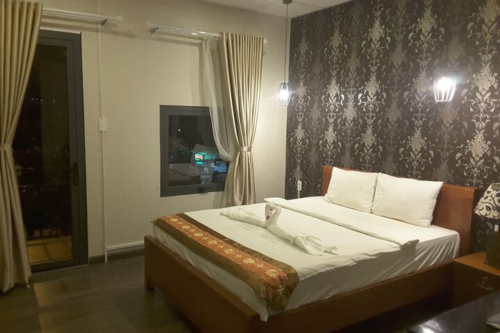 Room 6 of 146