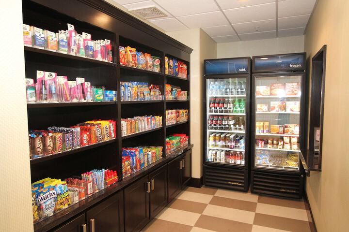 Snack bar