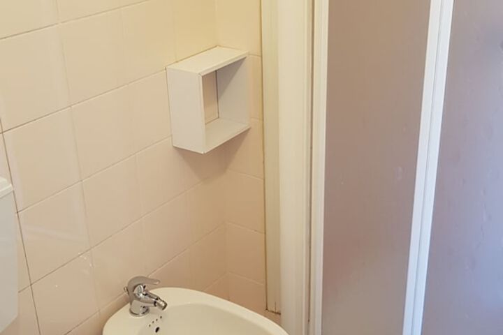 Room 66 of 132