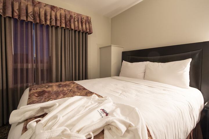 Room 10 of 43