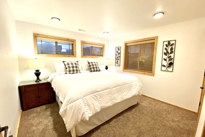 Room 25 of 426