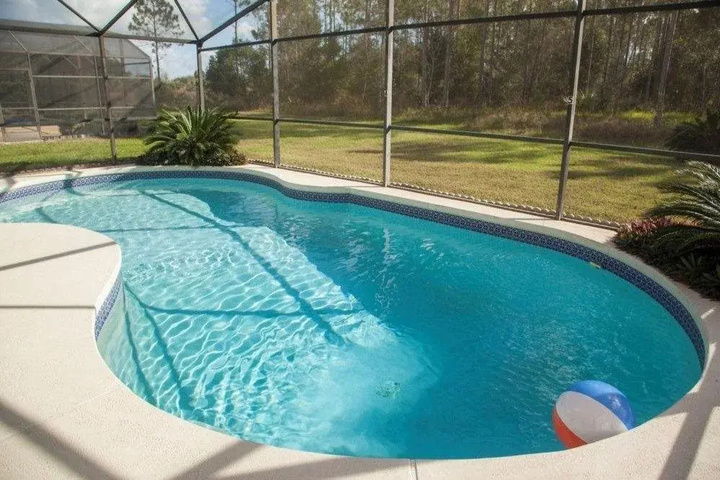 Pool 8 of 15