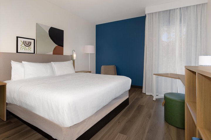 Photo of Spark by Hilton Montreal Midtown