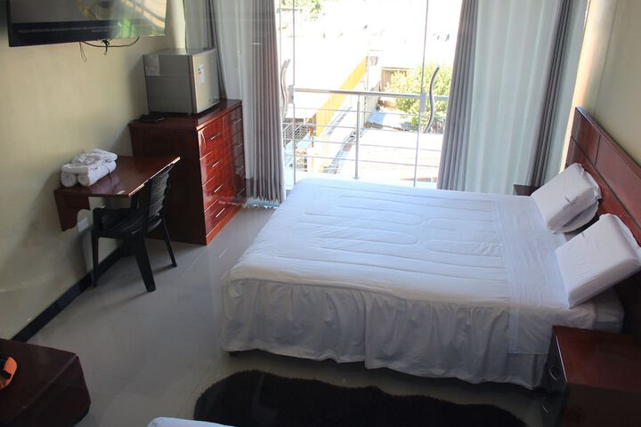 Room 18 of 43