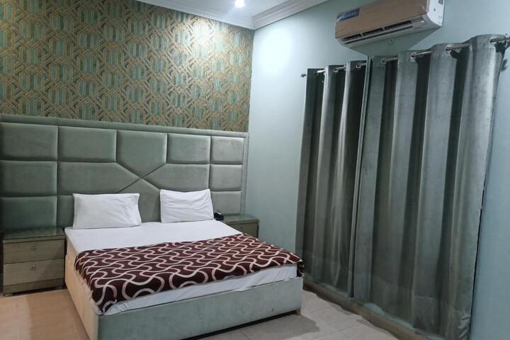 Hotel Taj Palace Multan