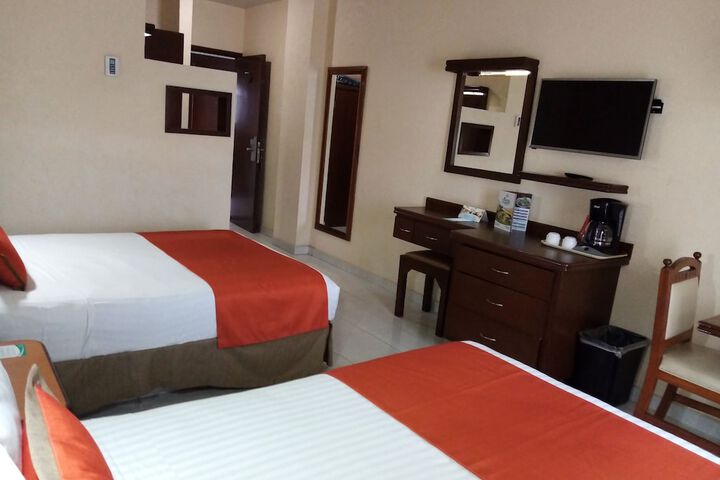 Room 10 of 46