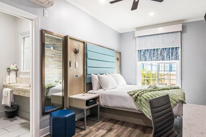 Greenleaf Hotel Long Beach Convention Center