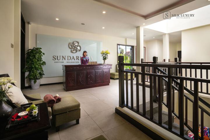 Hotel Interior 72 of 122