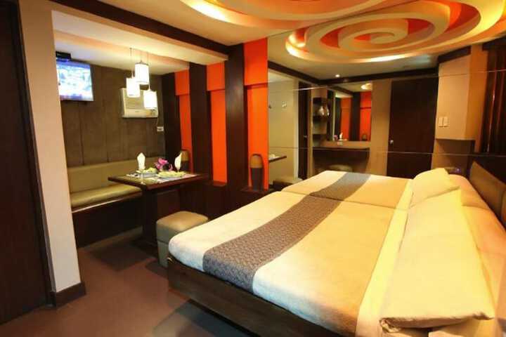 Room 34 of 44